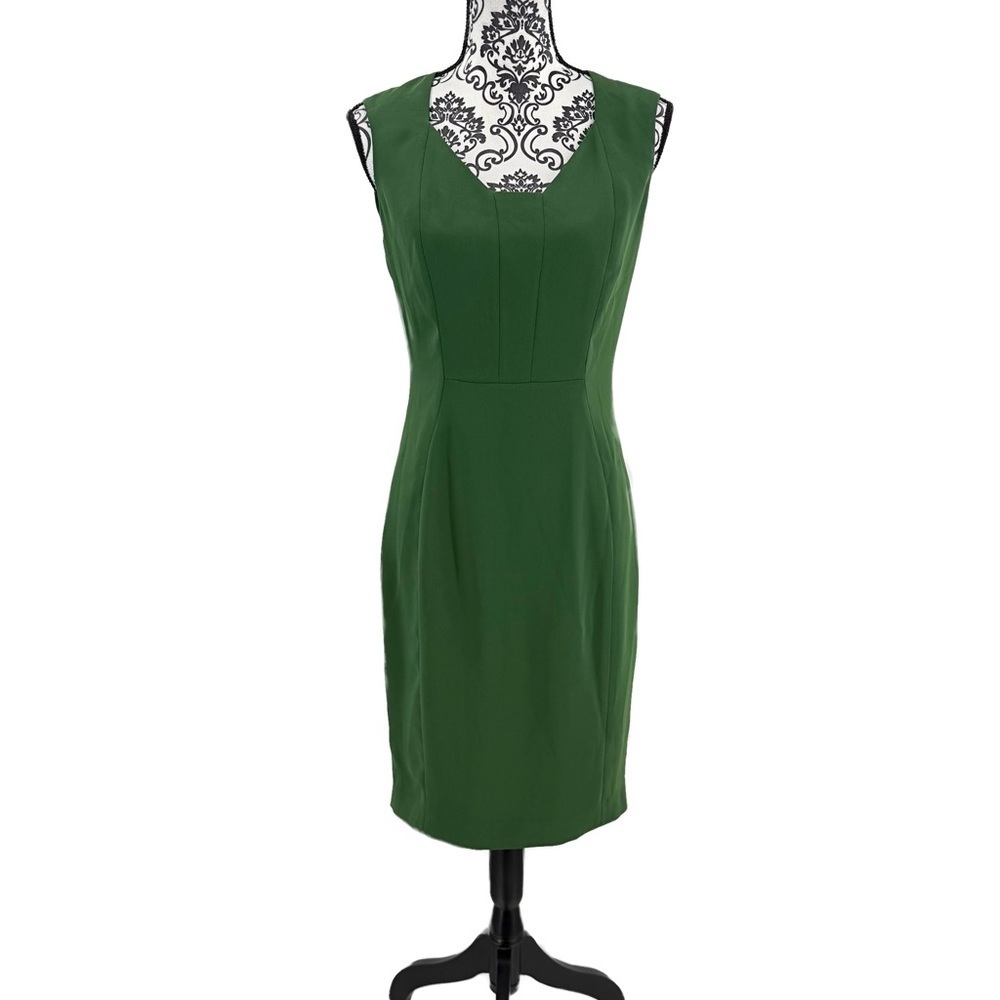T Tahari Emerald Green Satin-Lined Corporate Chic dress